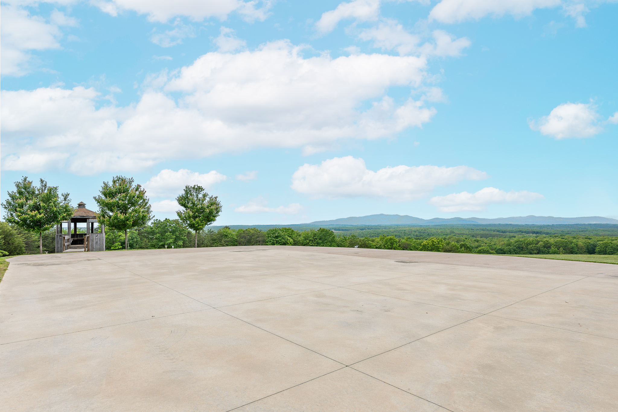 Belle View — Grounds & land